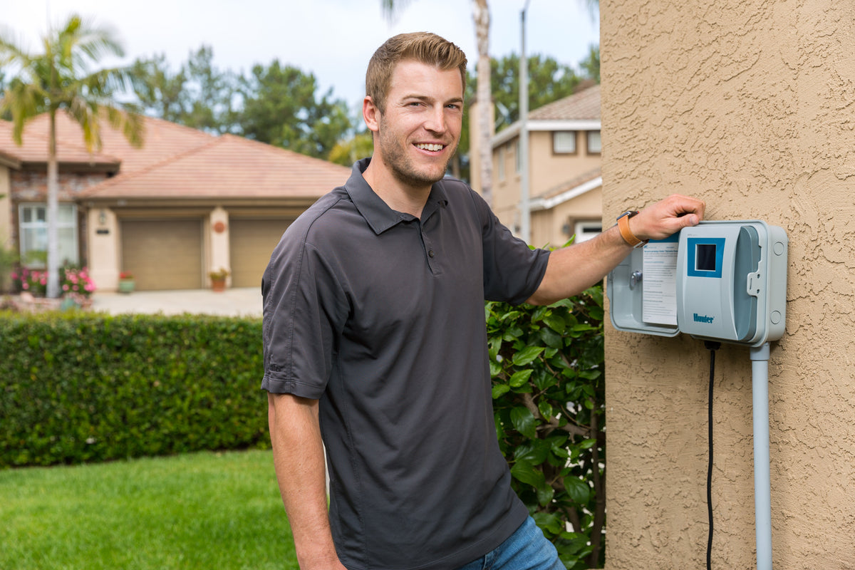 Smart irrigation controller vs traditional sprinkler timer comparison