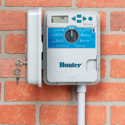 Hunter XC Hybrid® Battery-Powered Irrigation Controller (6 to 12 Zones)